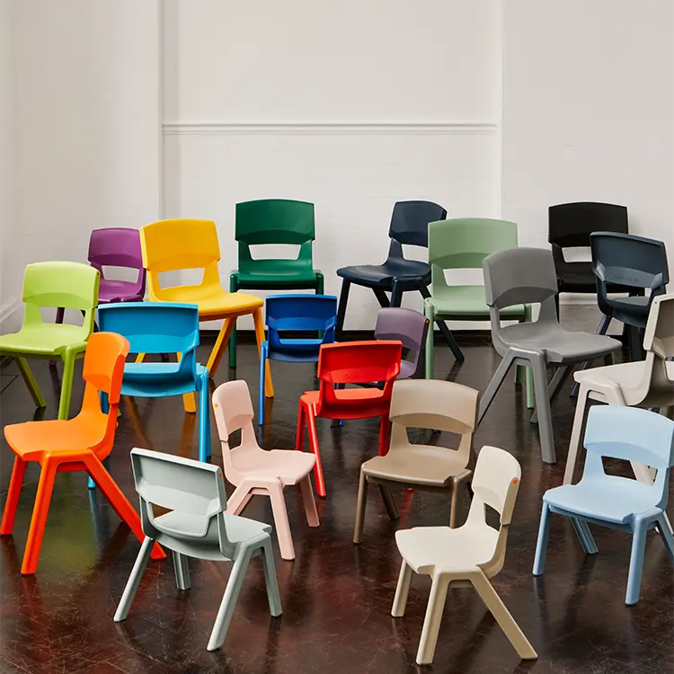 Postura_one_piece_chair_colour_poly.webp